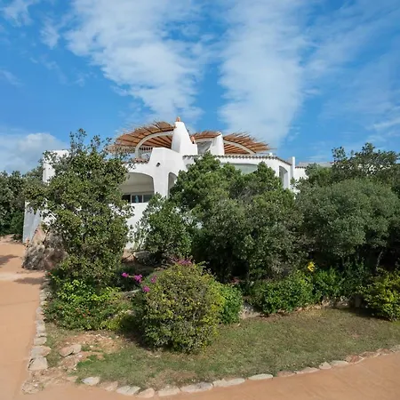 Le Di Capriccioli Porto Cervo