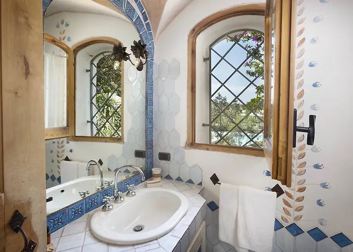 卡普里乔利公寓