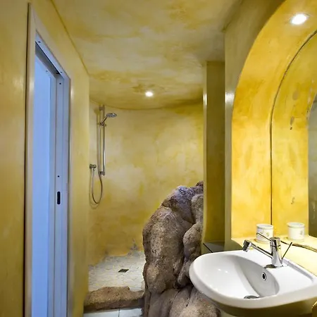 Le Di Capriccioli アパートホテル