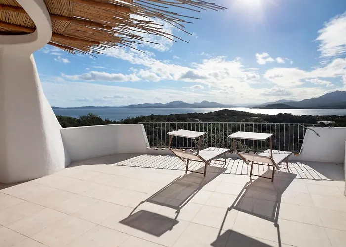 Le Di Capriccioli Apartahotel 4*